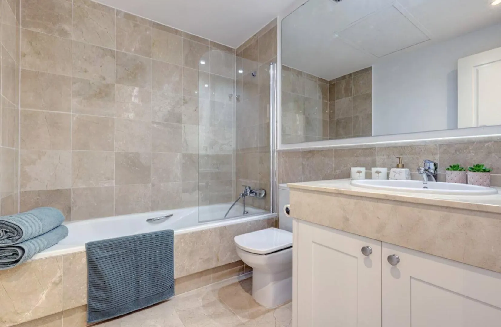 Aloha Terraced House Apartment Marbella 0*,